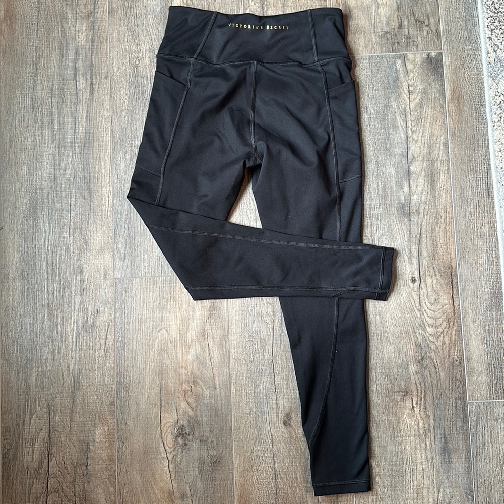 Victoria’s Secret leggings NWOT